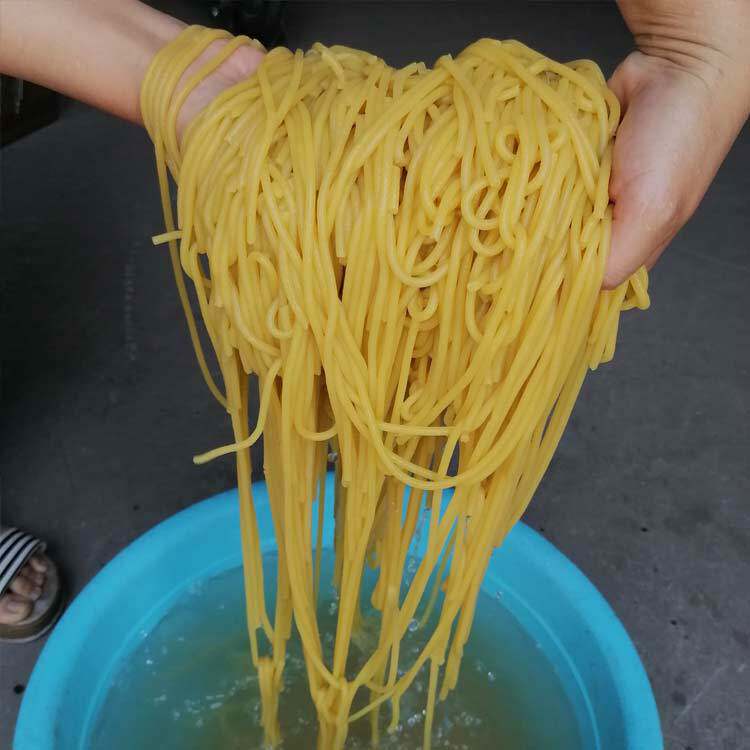 厂家供应全自动酸汤子机 不锈钢玉米面条机米线机