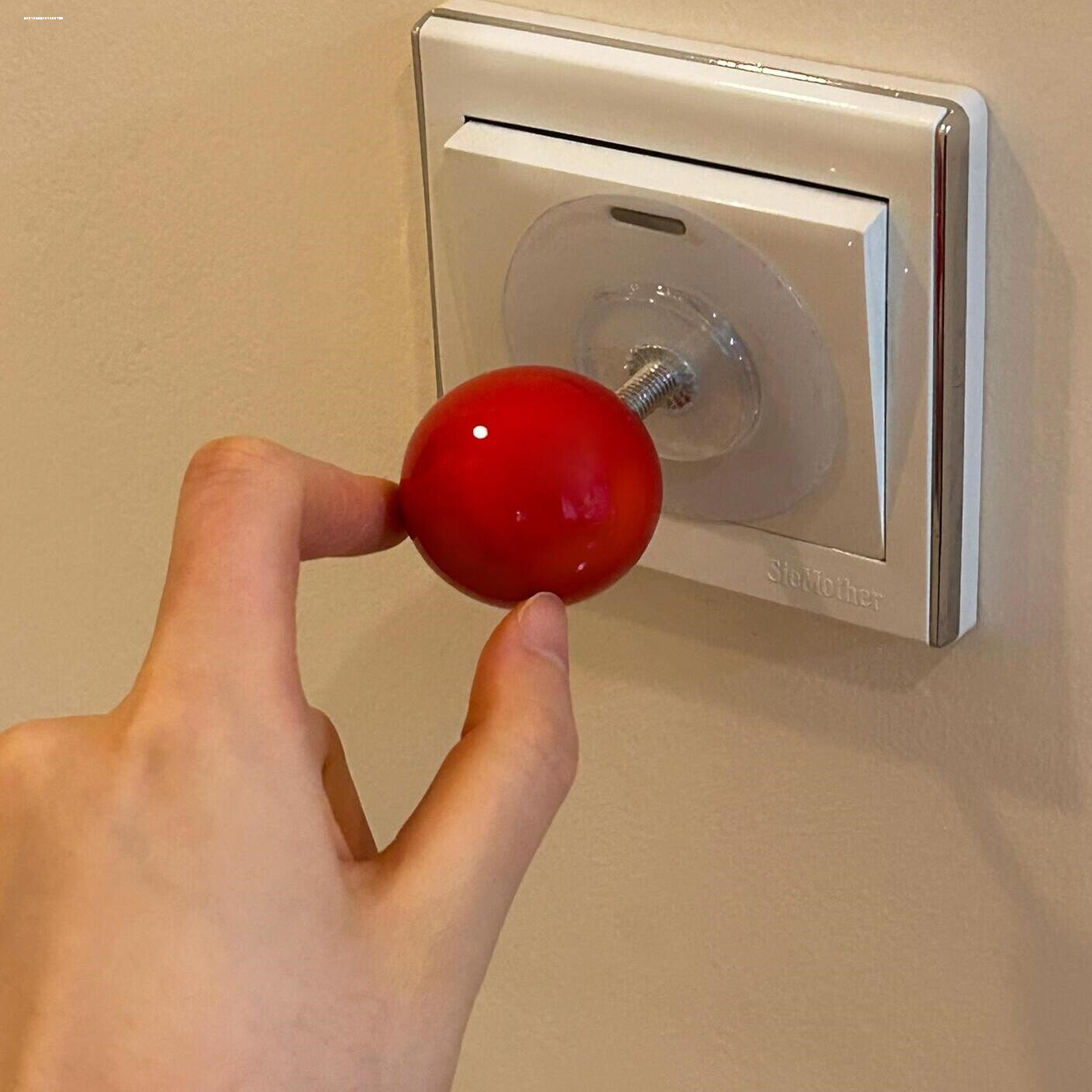 小红书同款红球开关贴饰墙贴插座开关手柄遥杆球粘贴螺母创意可爱