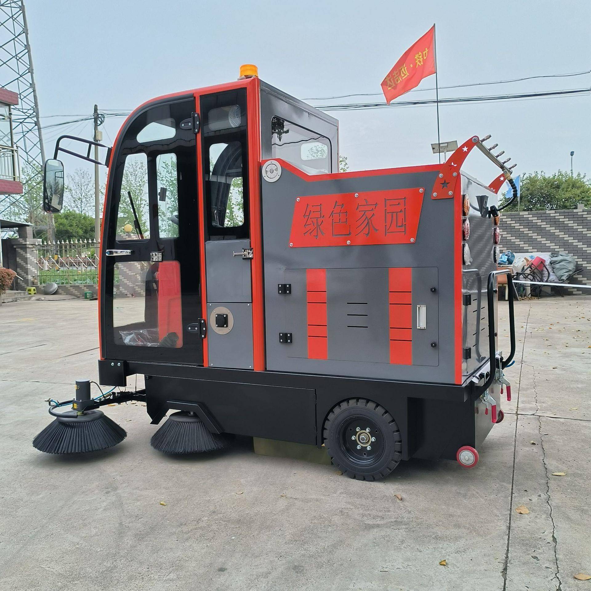 户外全封闭式电动扫地车驾驶式市政环卫清扫车工业扫地机物业保洁