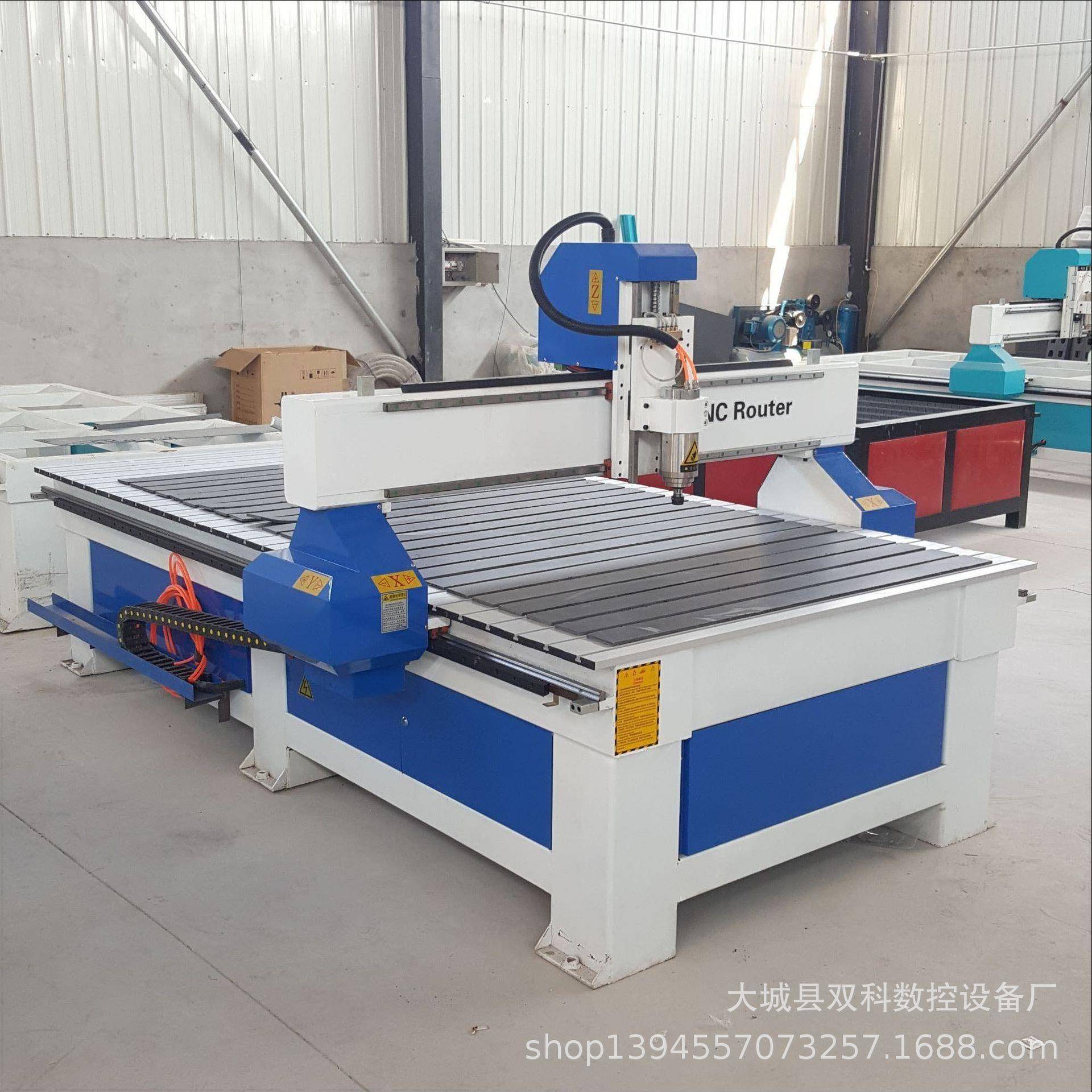 325木工雕刻机cnc割325压轮数控雕刻机p1vc切机电脑数SK13251控雕