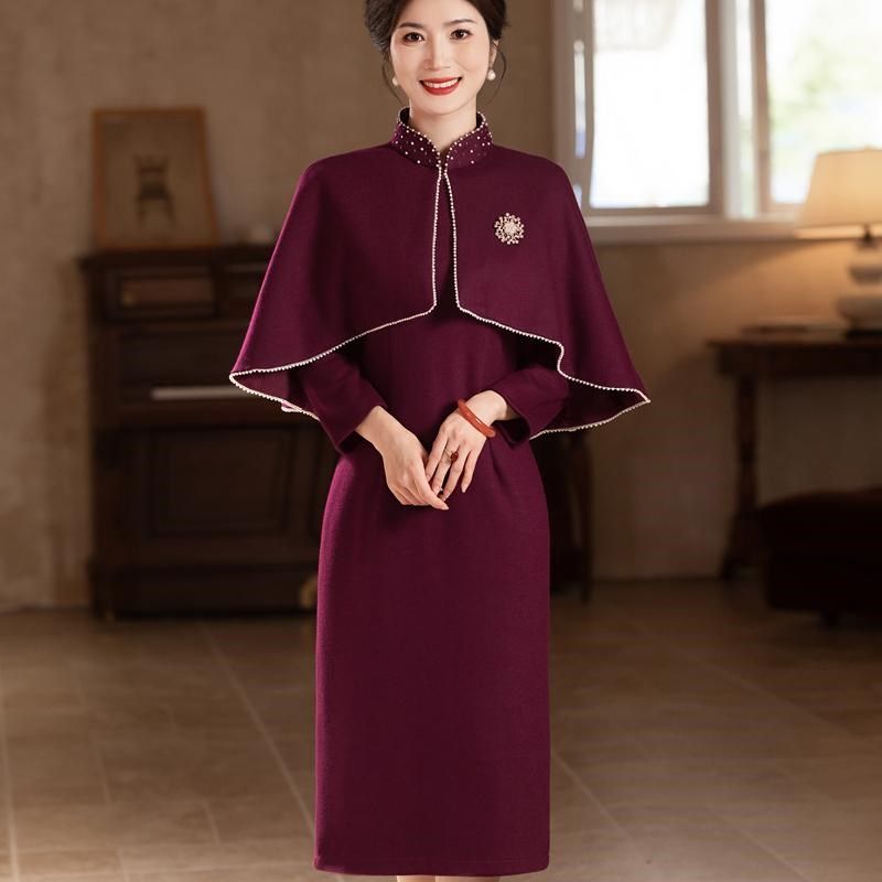 秋冬天结婚妈妈喜服披肩套装毛呢连E衣裙喜婆婆婚宴两件套斗篷旗