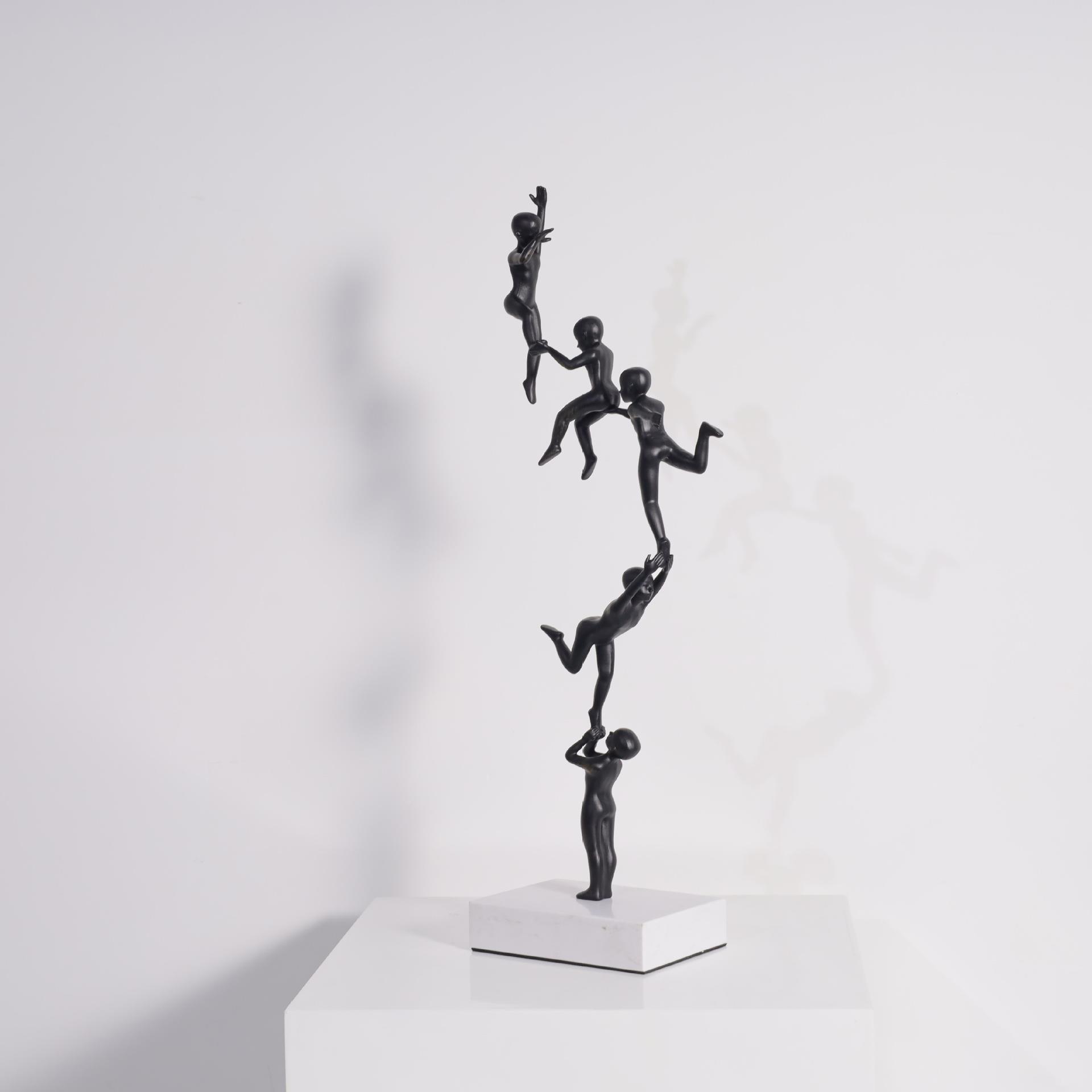 现代简约马背孩女饰轻奢雕摆件酒塑柜装品客厅电视TXB柜办公室工