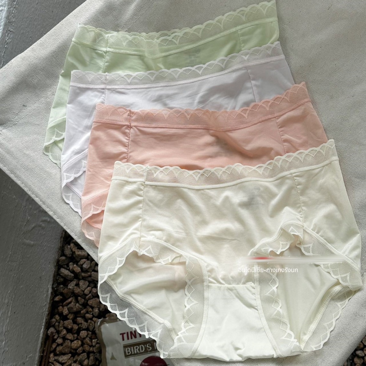 印尼7A面膜内裤女士中腰舒适无痕轻薄透气高弹包臀三角裤袋装