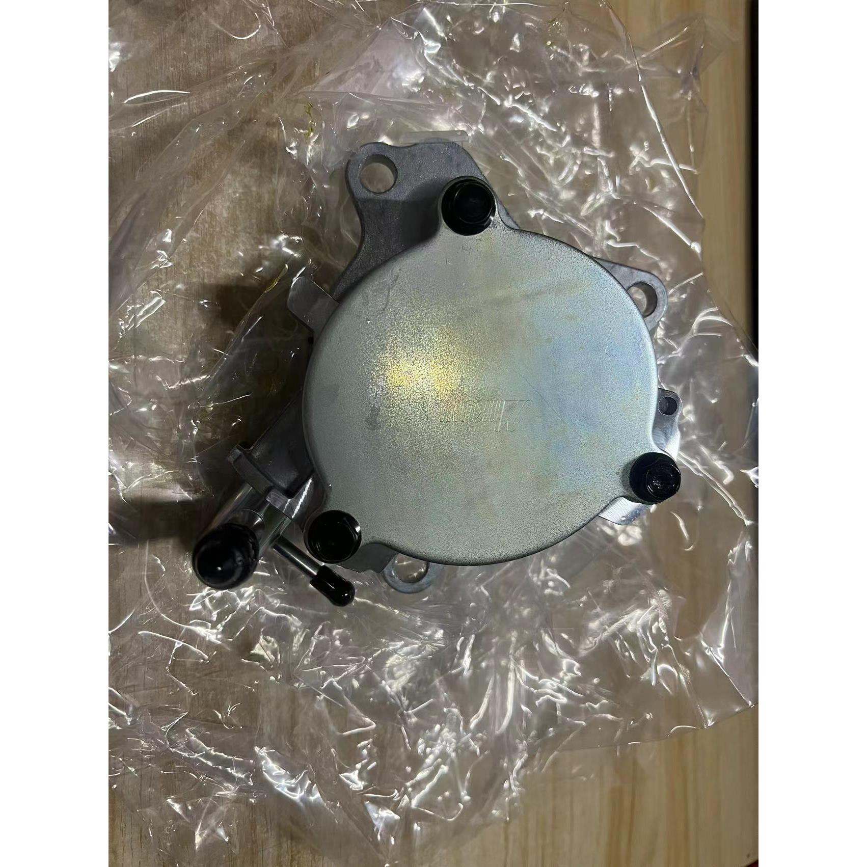 维特拉1.4T发动机真空泵