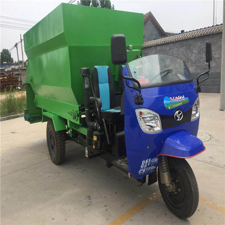 养驴场用料撒料 青料储草粉搅拌撒料车 饲家禽饲机SST撒料机