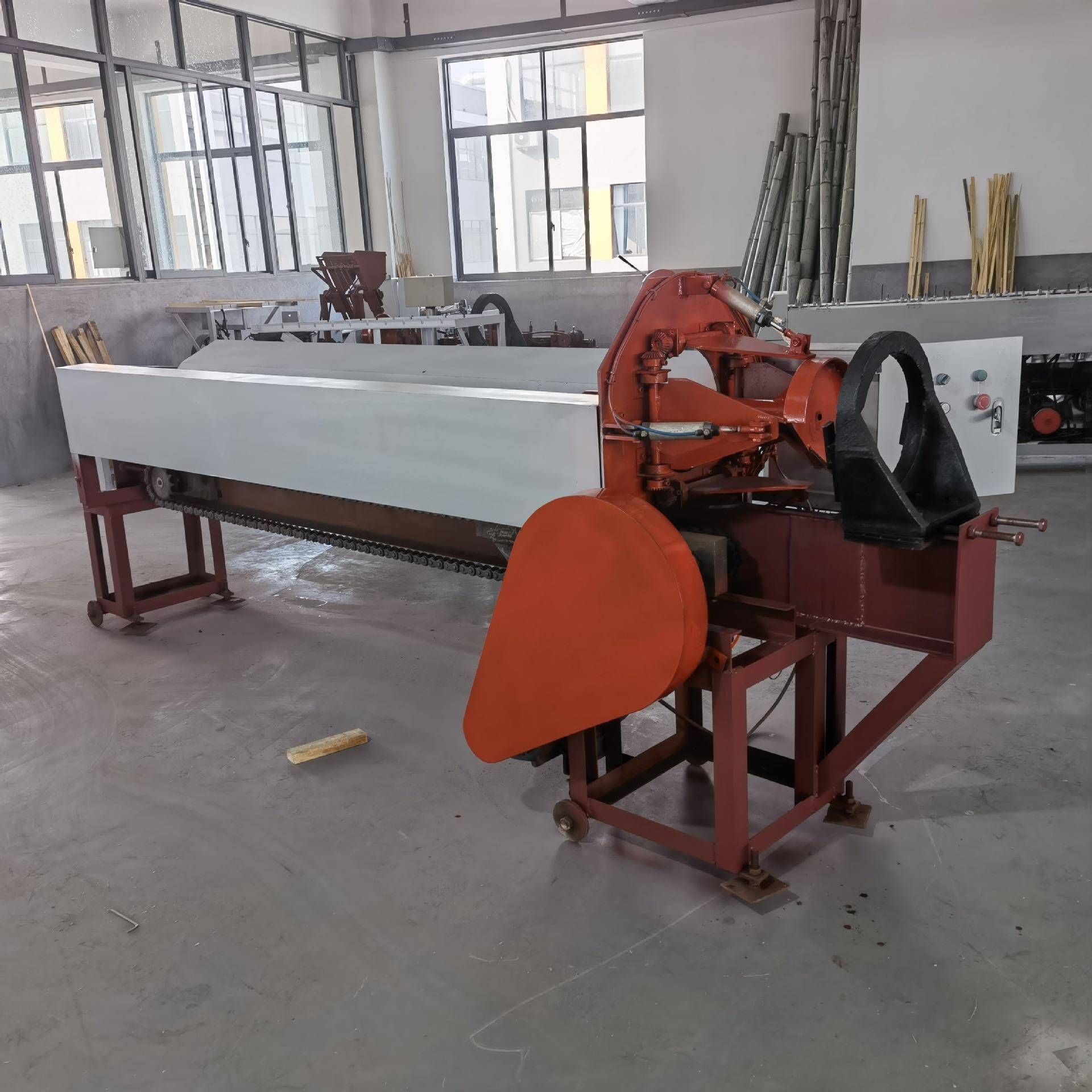 竹加工机机械气EKR动破竹 气动开竹机 自动竹子全机破竹工厂