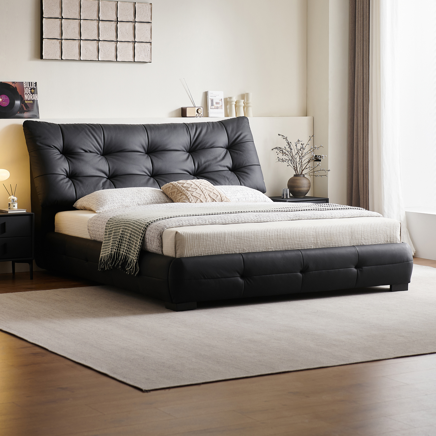 欧派秘境真皮床大黑熊床