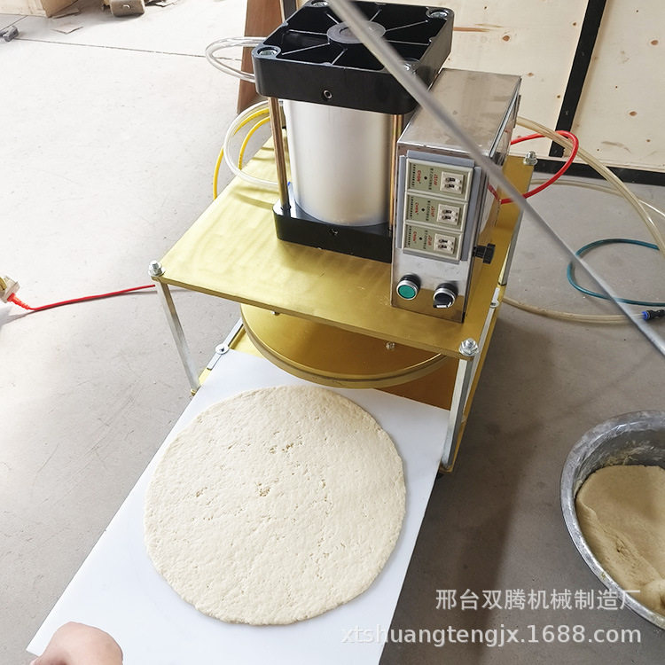推荐新疆馕饼机全自动馕饼成型机多功能压饼机烤包子皮机器厂家