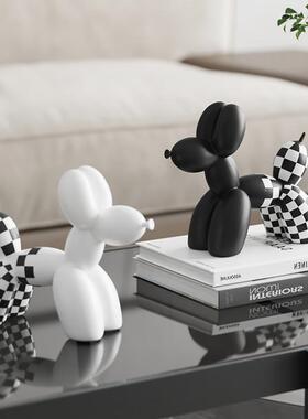 现代软装高级感小众棋盘格气球狗摆件轻奢客厅玄关家居桌面装饰品