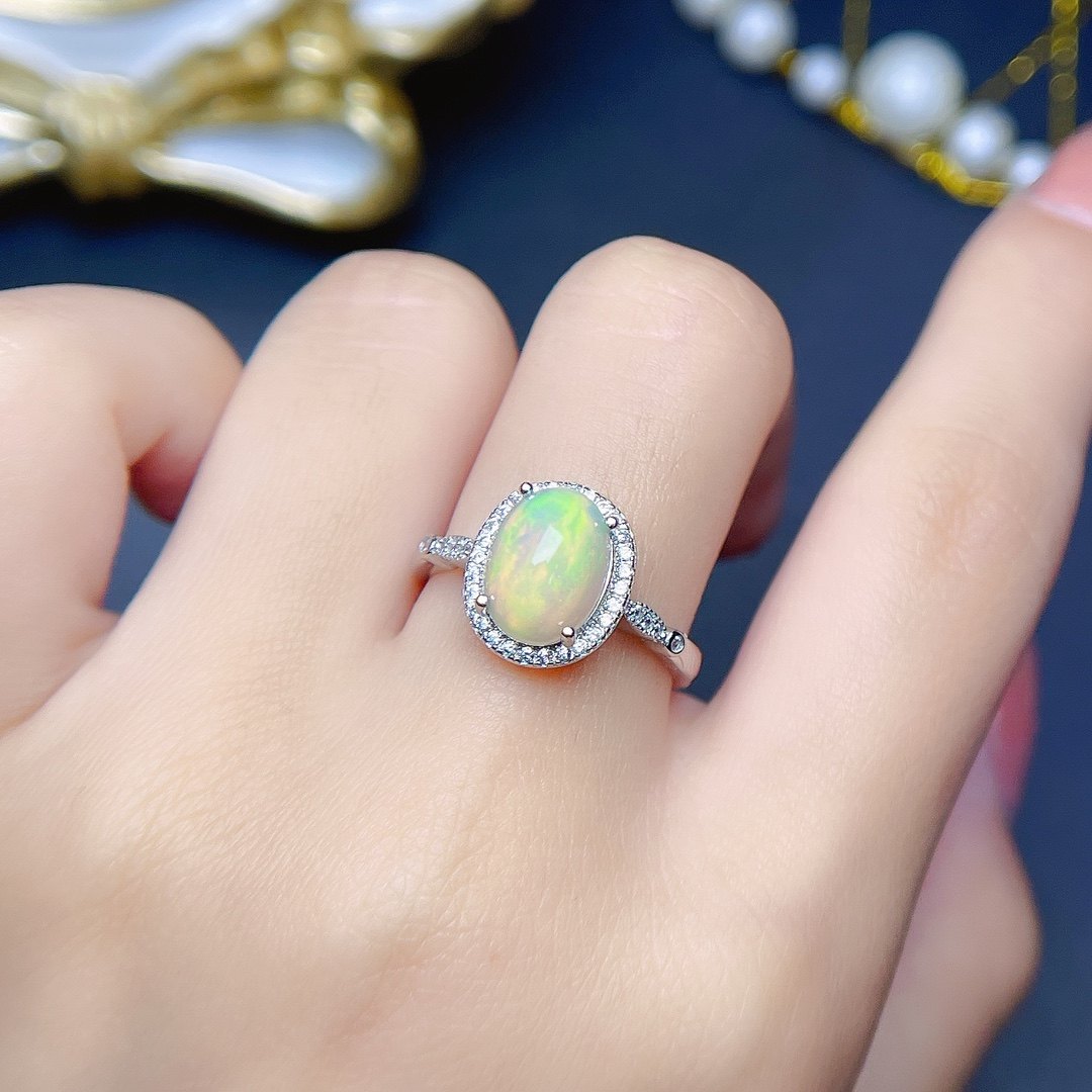 【地大珠宝】天然澳宝欧泊戒指女925银镶嵌椭圆精致简约时尚