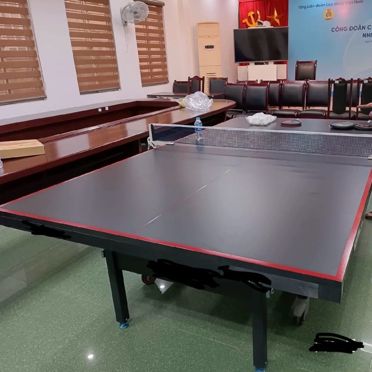 赛级室内乒乓球桌折叠可