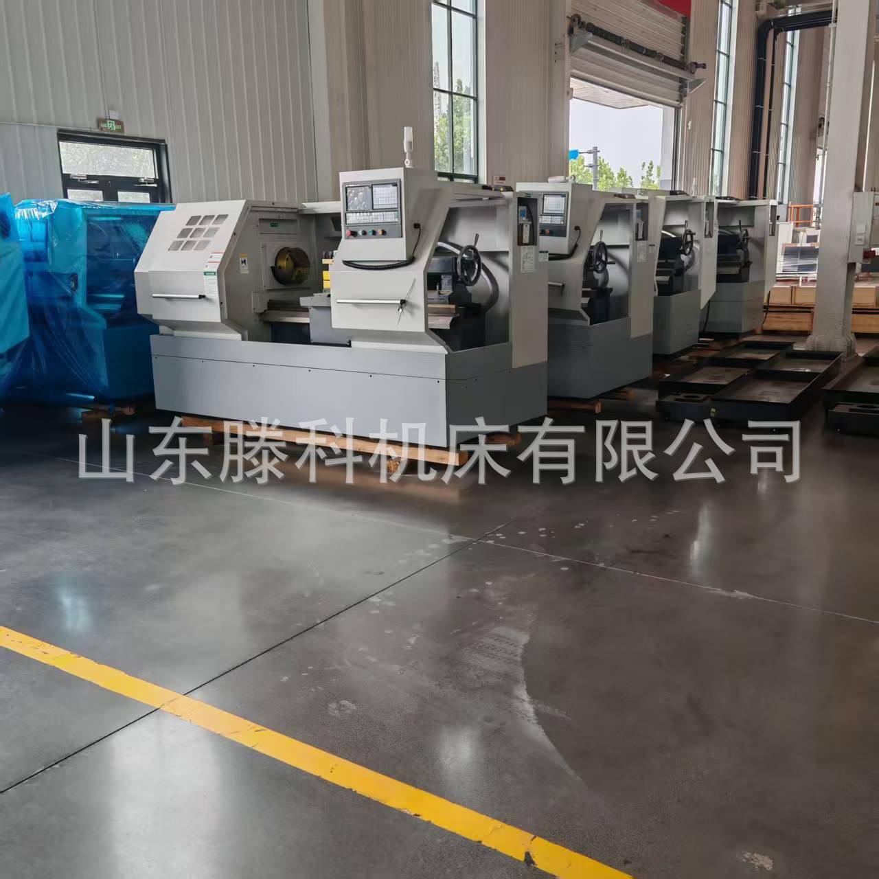 CK6132小型数控卧式车床平床身硬轨车床操作简单