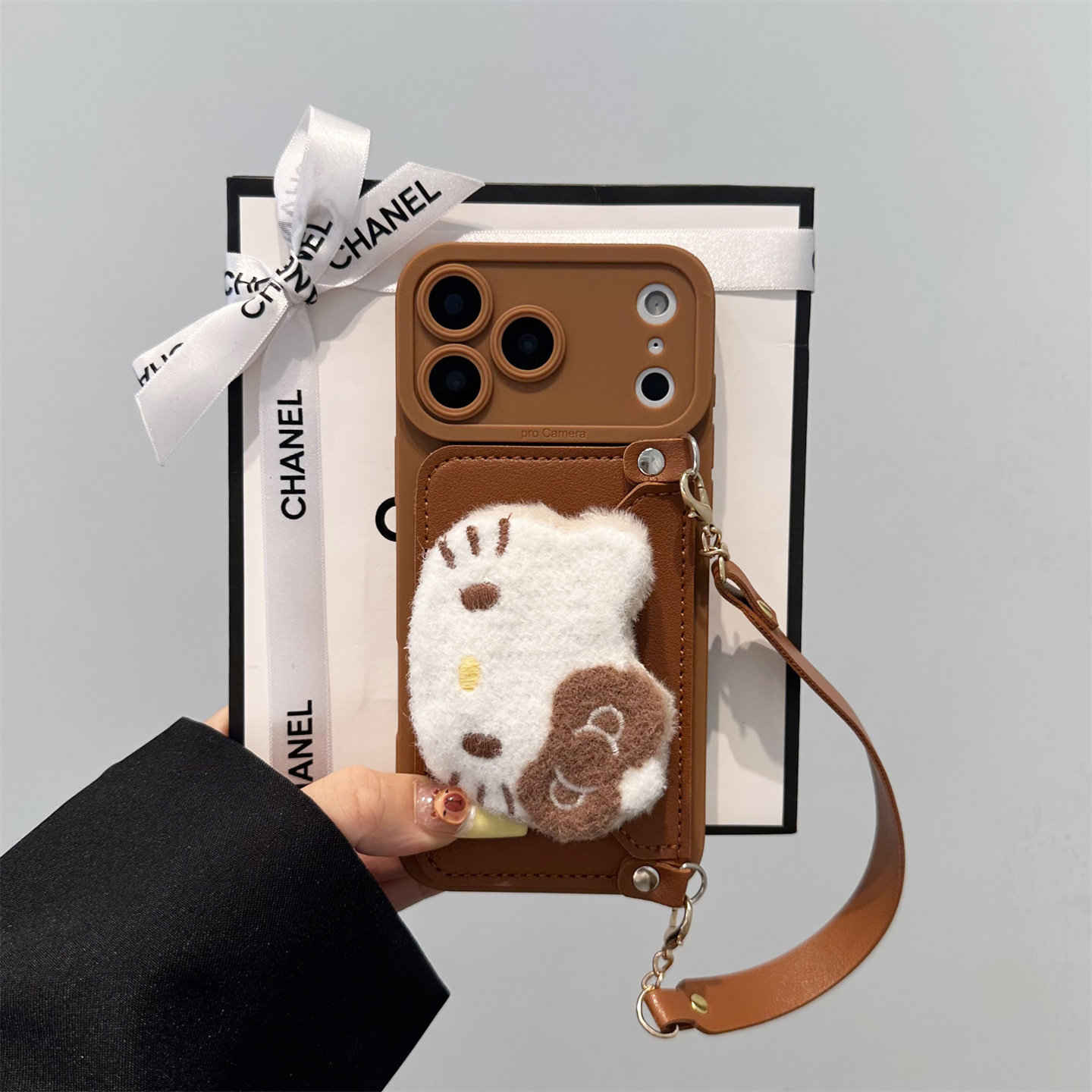 卡通棕色毛毡HelloKit卡包适用华为mate80pro手机壳mate70/60pro新款pura80女pura70pro+带挂绳p60创意nova14