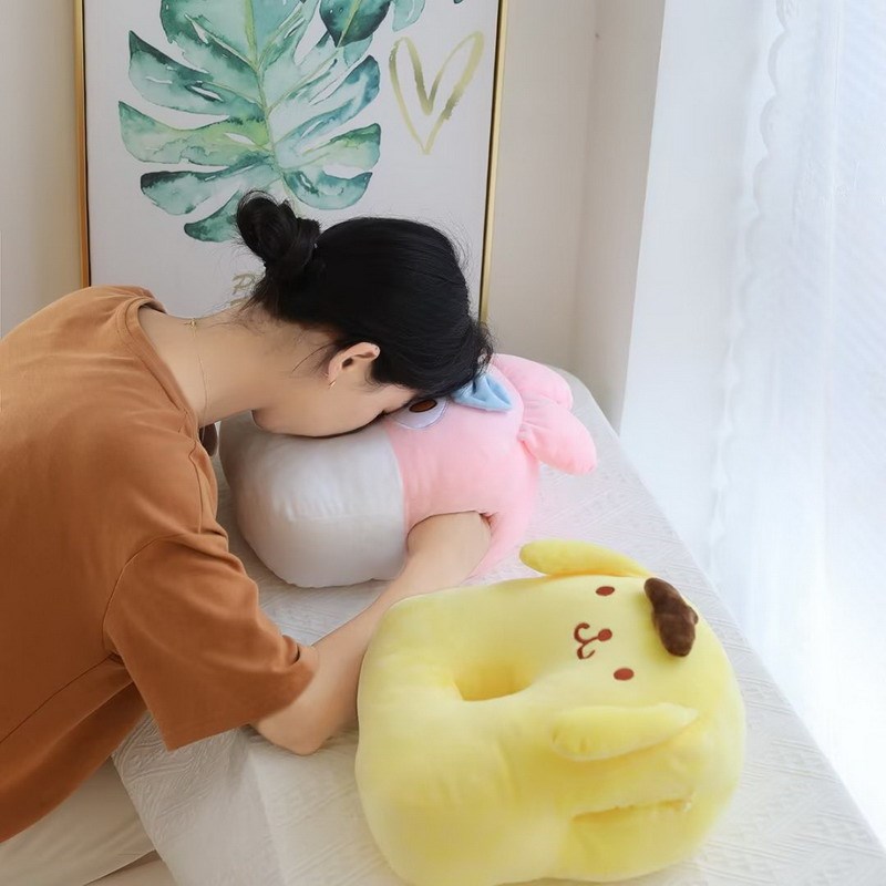 卡通午睡枕丑鱼布丁狗小恶魔学生课桌办公室趴枕靠枕日系抱枕