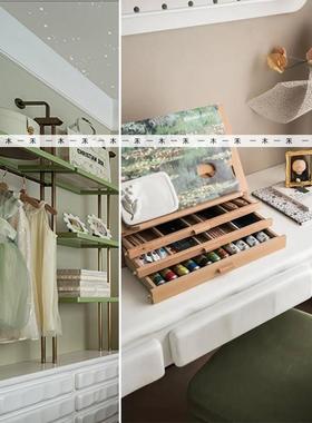 绿色衣帽样板间儿童房书桌软装摆件女孩房绘画 画工具画 画板画