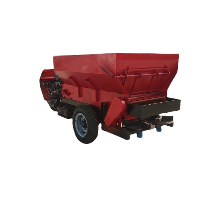 羊粪撒肥粪车 生产便加工柴油三轮车有机肥撒粪车机自走式 颗牛粒