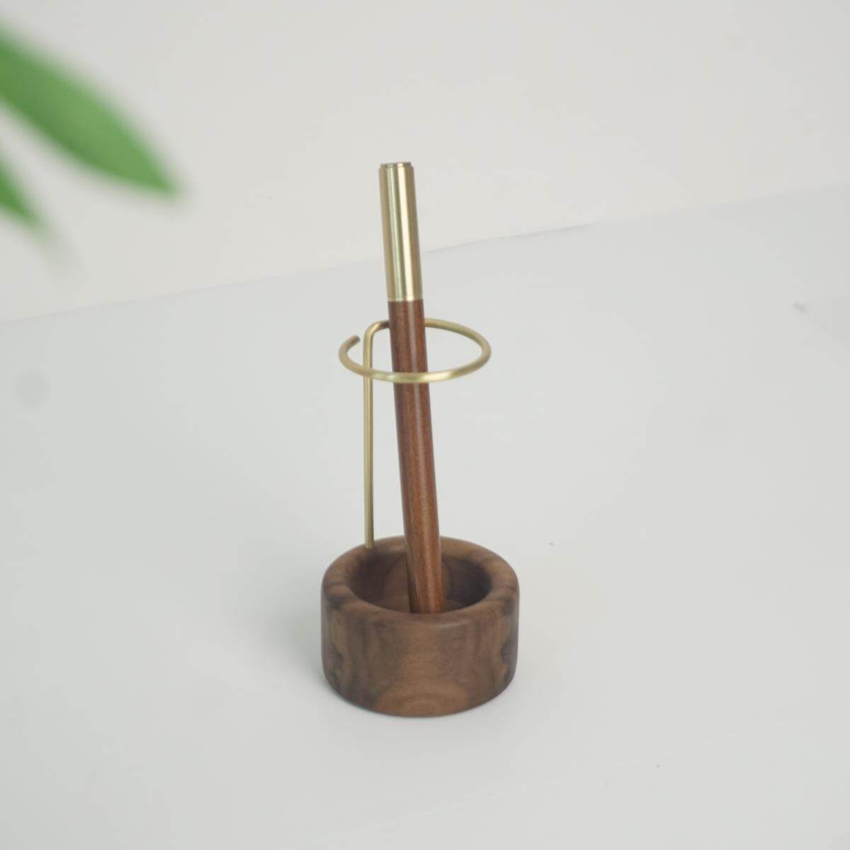 黑胡桃实木笔筒办公桌桌面收纳盒高级感眉笔化妆笔刷筒创意摆件