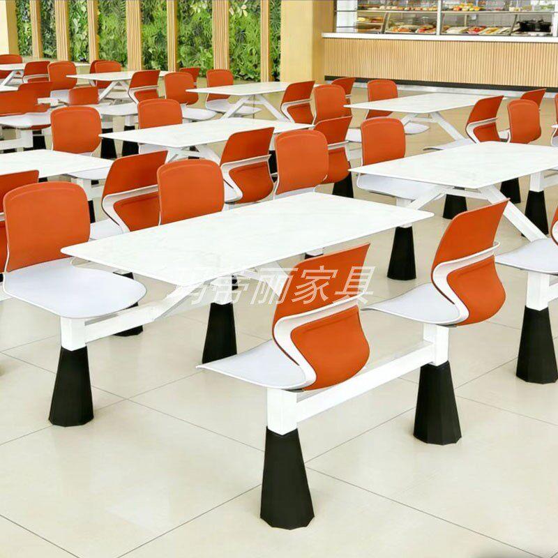 学校食堂餐桌椅工厂职工食堂餐桌椅工地四人位连身餐桌椅配套组合