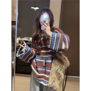 冬装一整套穿搭慵懒松弛感羊羔毛马甲叠穿条纹毛衣阔腿裤三件套女