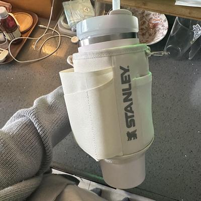 适用Stanley史丹利保温杯套30oz冰霸杯水壶包斜挎保护套40oz配件
