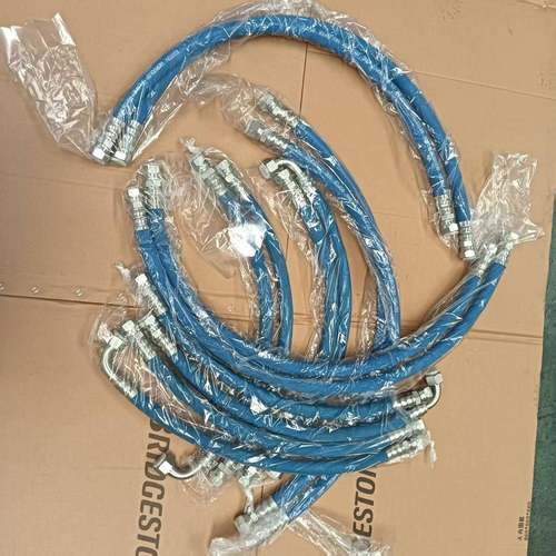 挖掘机油管 挖掘机PC110/120/130-8MO发动机机油管蓝色