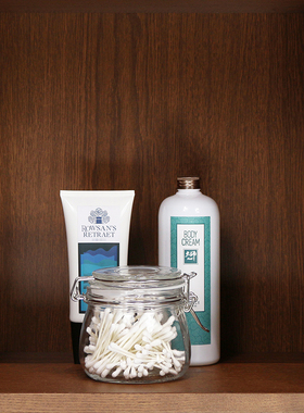 卫生间饰品摆件墙面置物架毛巾摆设浴室柜沐浴瓶全屋定制软装配饰