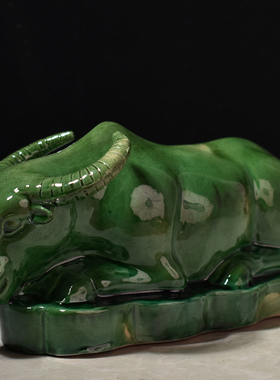 卧牛趴着低头喝水的水牛小黄牛型摆件家居卫生间厕所厨房浴室用品