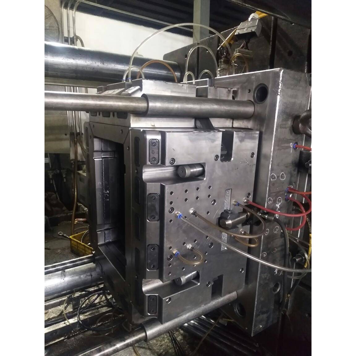 PPHDPE塑料箱周转箱模具塑料周转箱物流周转箱模具源头工厂