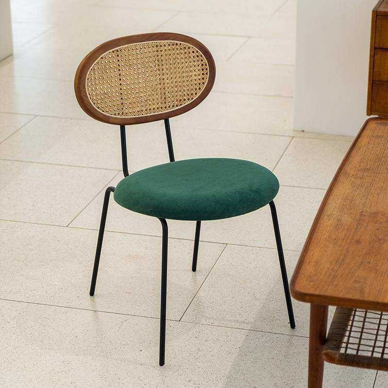 北欧现代藤编餐椅实木靠背绒布椅子复古轻奢家用网红ins休闲单椅,模玩/动漫/周边/娃圈三坑/桌游,模型制作工具/辅料耗材,淘宝优惠券,粉丝福利购,淘宝优惠卷