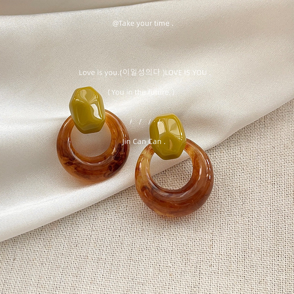 设计撞色亚克力琥珀色圆形几何耳饰新款时尚耳环2026新款千金感甜