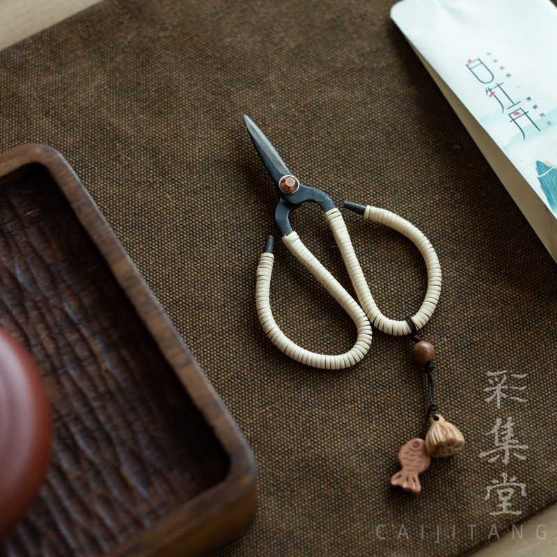 彩集堂 手工印尼藤皮编织小剪刀 禅意老铁茶叶包袋剪茶具茶艺零配,餐饮具,茶道/零配,淘宝优惠券,粉丝福利购,淘宝优惠卷