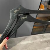 轻奢法式 高级感家用拉丝黑色男女实木衣架服装 店衣挂无痕木质衣挂