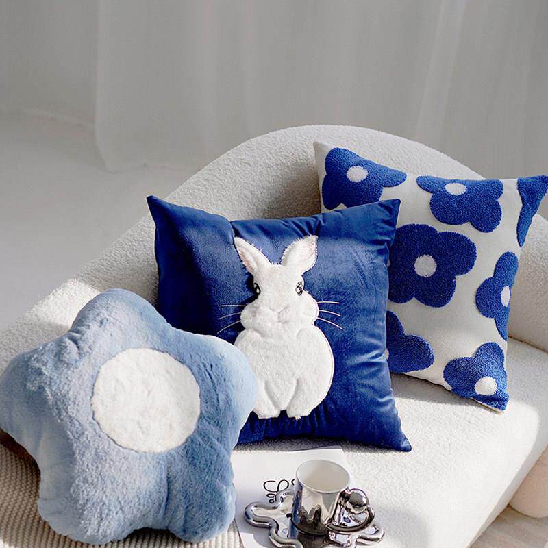 抱枕毛绒花朵动物兔子可爱蓝色北欧ins风靠枕沙发客厅床头抱枕套