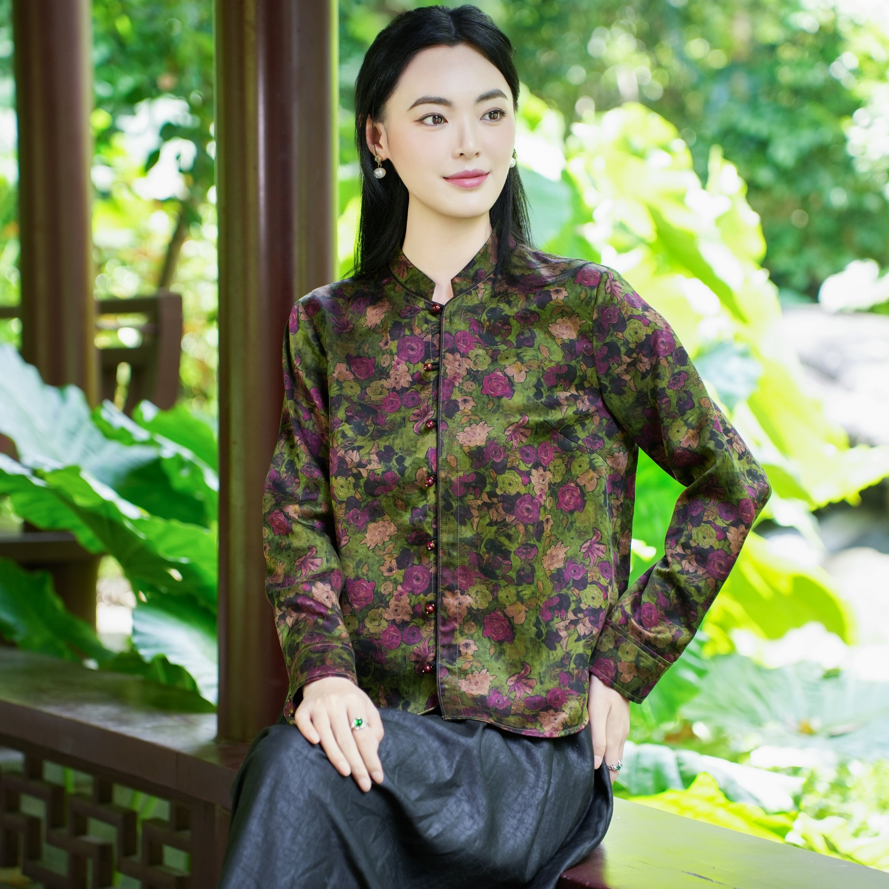 【30MM香云纱】觅萝香原创设计 缎面龟印花 蔷薇花珠扣长袖衬衫女,女装/女士精品,衬衫,淘宝优惠券,粉丝福利购,淘宝优惠卷