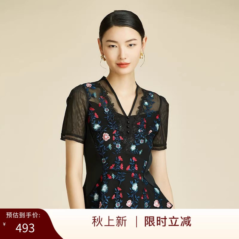 古色商场同款古色商场同款夏黑色V领蕾丝刺绣短袖上衣女
