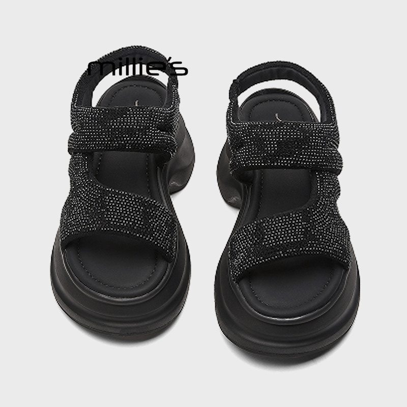 MILLIE'S/妙丽2026夏季满钻厚底增高配裙子坡跟一字带露趾凉鞋女Z