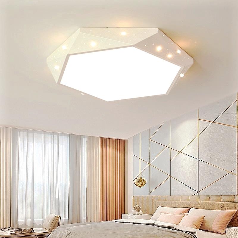 轻奢卧室灯北欧少女创意护眼房间吊灯几何led卧室吸顶灯具大全