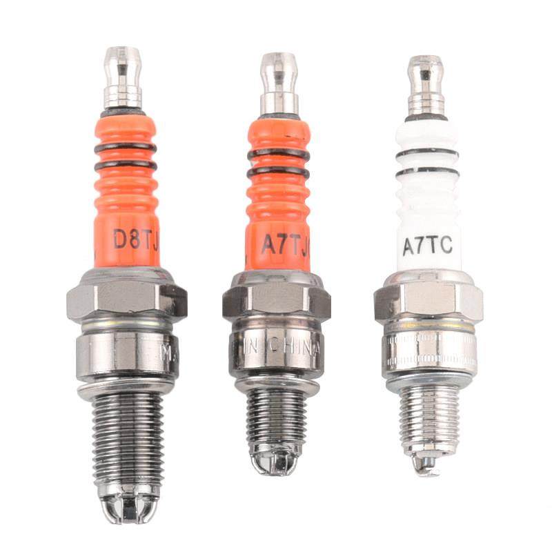 摩托车通用火花塞 D8TC 125 150 男装车太子车跨骑式摩托车 火嘴
