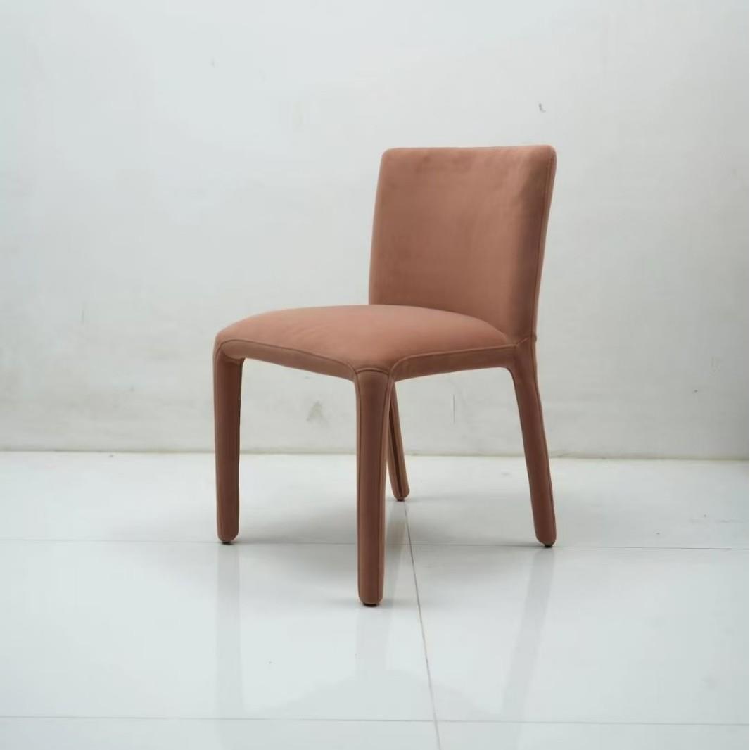 意式极简餐椅家用设计师靠背椅酒店饭店包厢接待皮布咖啡厅会客椅