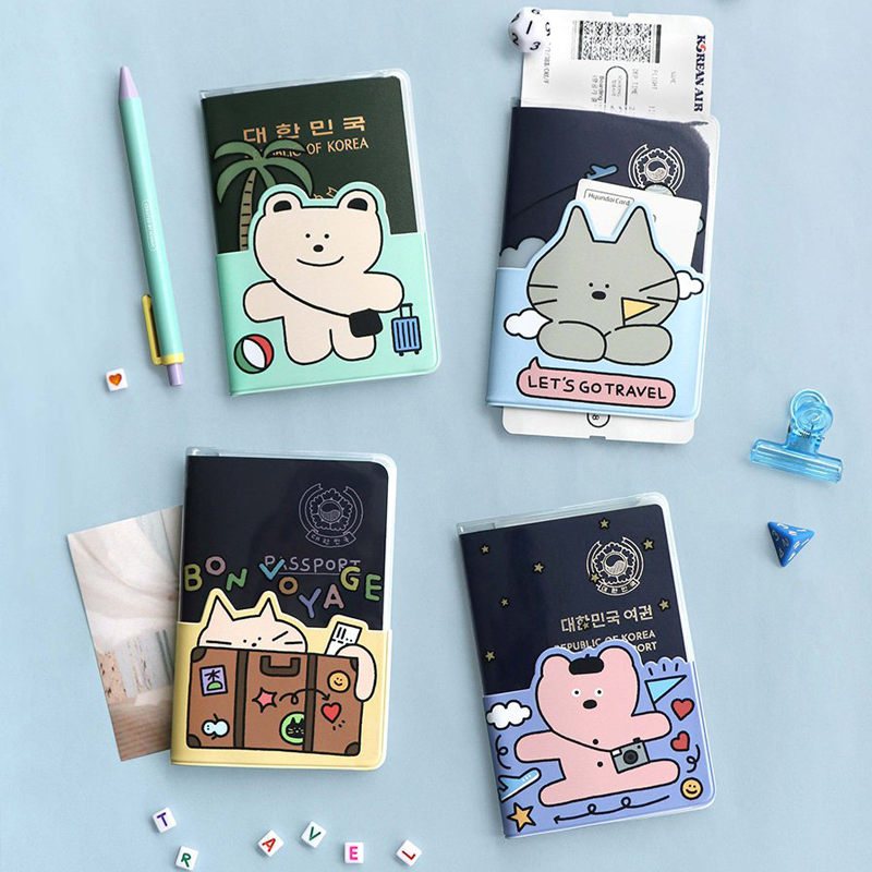 韩国ICONIC Doodle小熊猫咪创意卡通插画图案PVC护照保护封套内侧多收纳口袋可收纳机票银行卡易安装取下