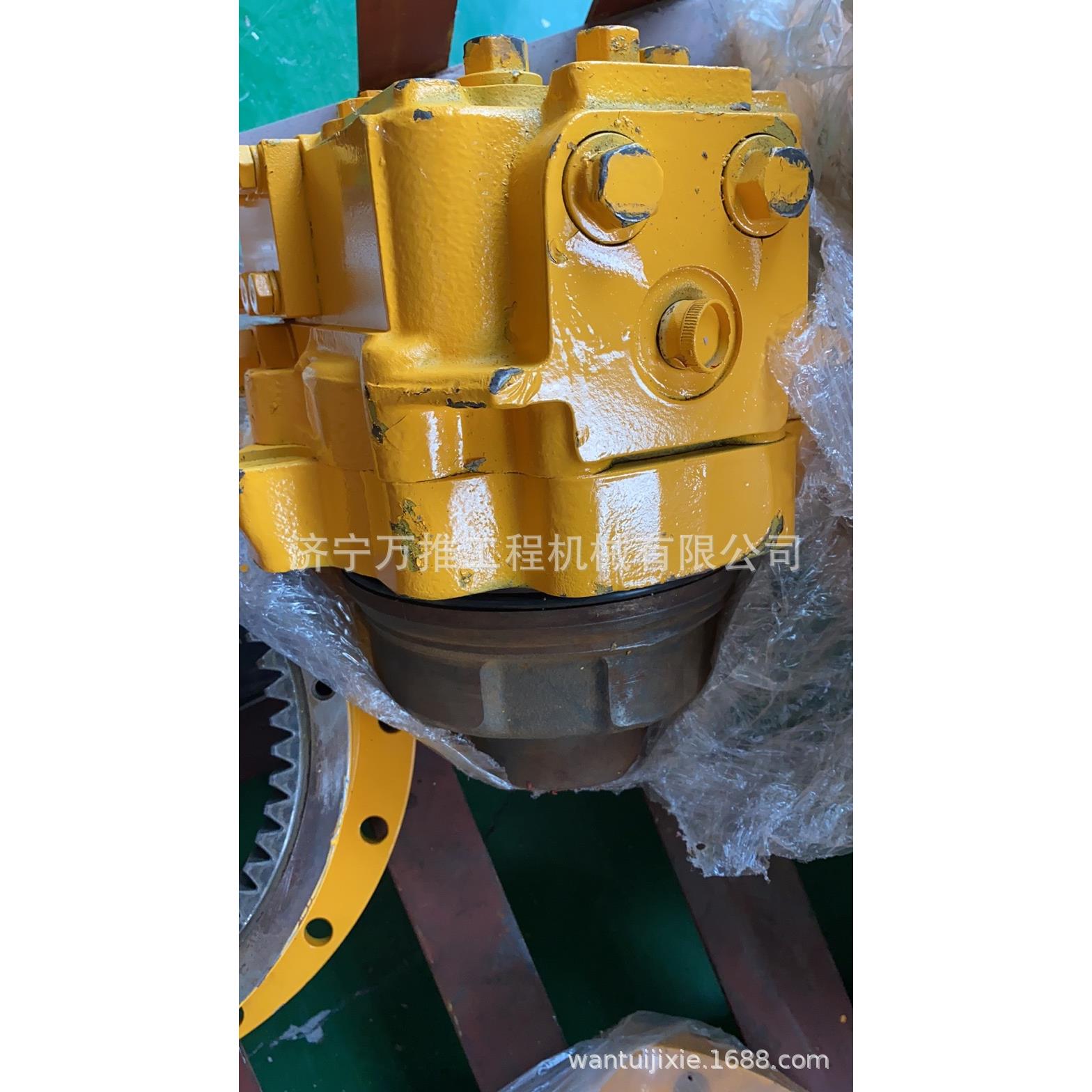 挖掘机行走马达PC200-5行走马达总成706-75-10402