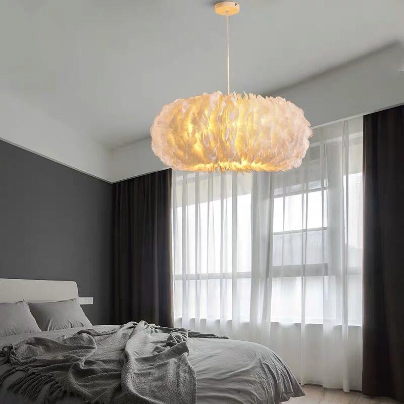 卧室吊灯温馨浪漫羽毛灯北欧ins儿童房灯主卧房间灯创意网红灯饰