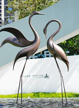 新中式仙鹤雕塑丹顶鹤落地户外水池水景园林装饰样品屋展示中心处