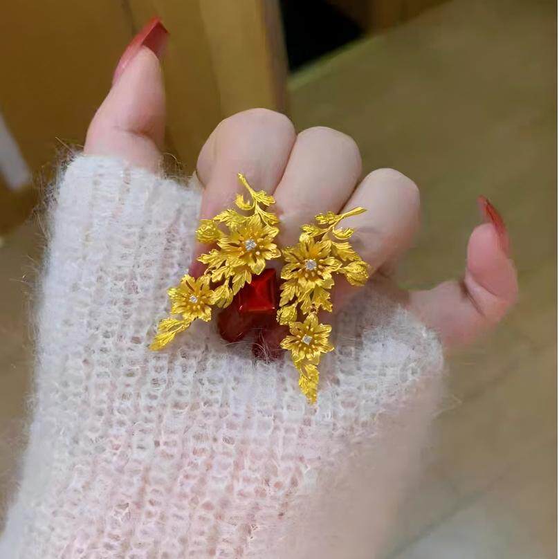 爆款一花一叶耳饰女古法黄金色树枝元素时尚个性耳坠首饰品