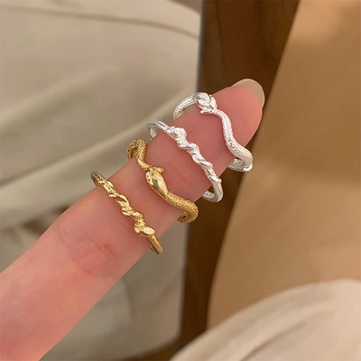 小红书爆款转运小金蛇戒指2025新款招财小银蛇本命年生肖灵蛇指环