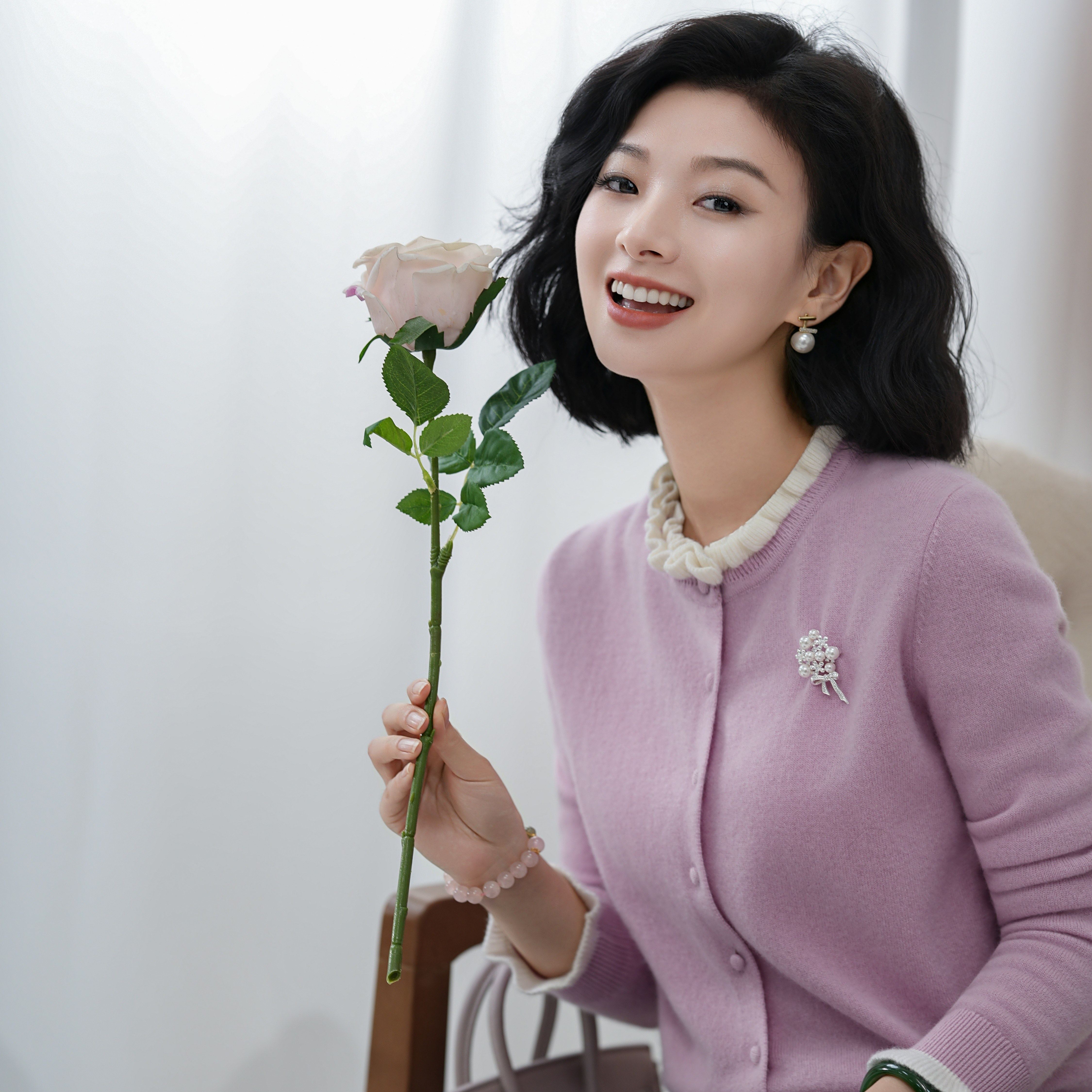 玉西子/【玛奇朵】美丽诺100羊毛花边领秋冬长袖针织衫/MSTJ491