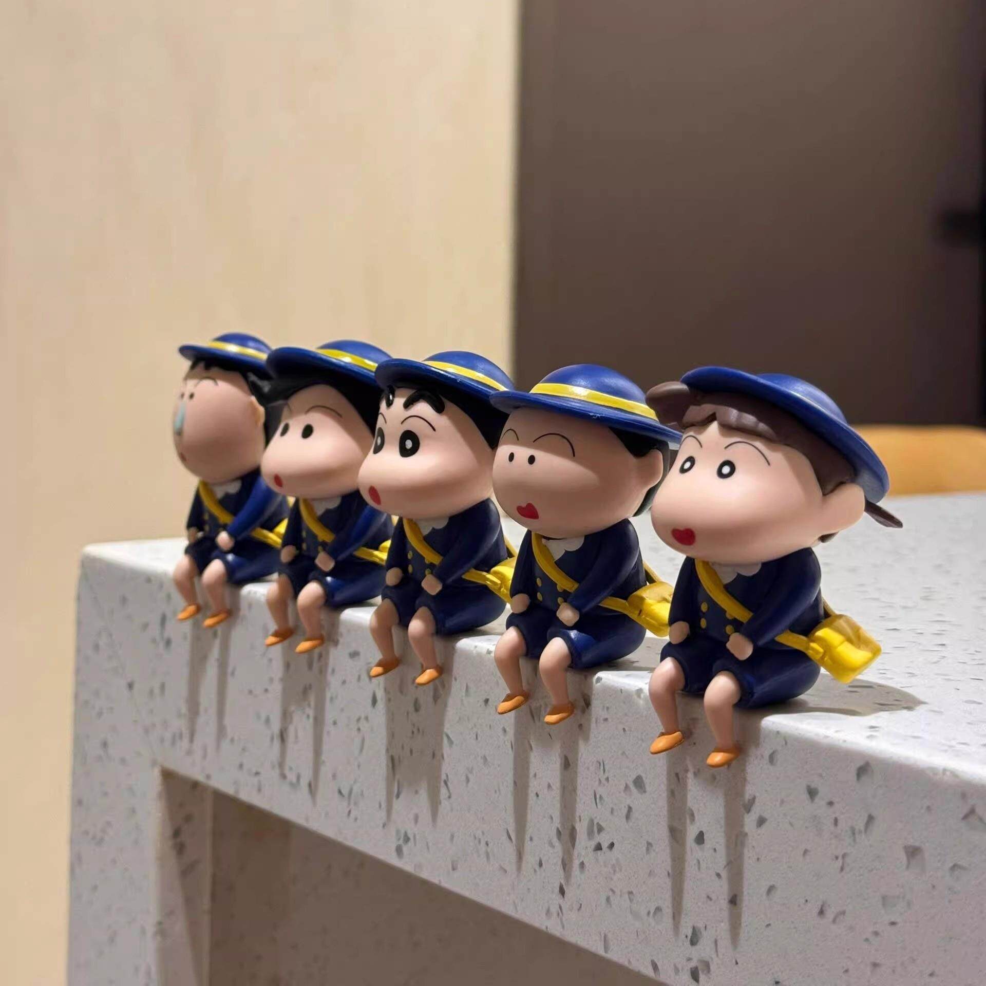 蜡笔小新客厅玄关摆件装饰品房间改造小物件办公室桌面显示器摆件