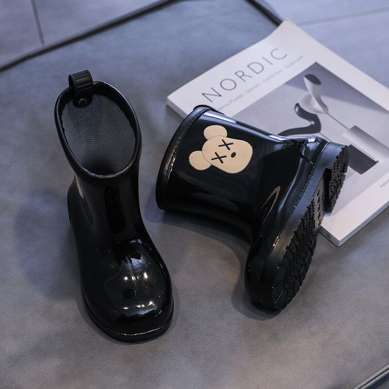 出口日韩版儿童雨鞋轻便环保男女童雨靴学生鞋套小中大童水鞋防滑