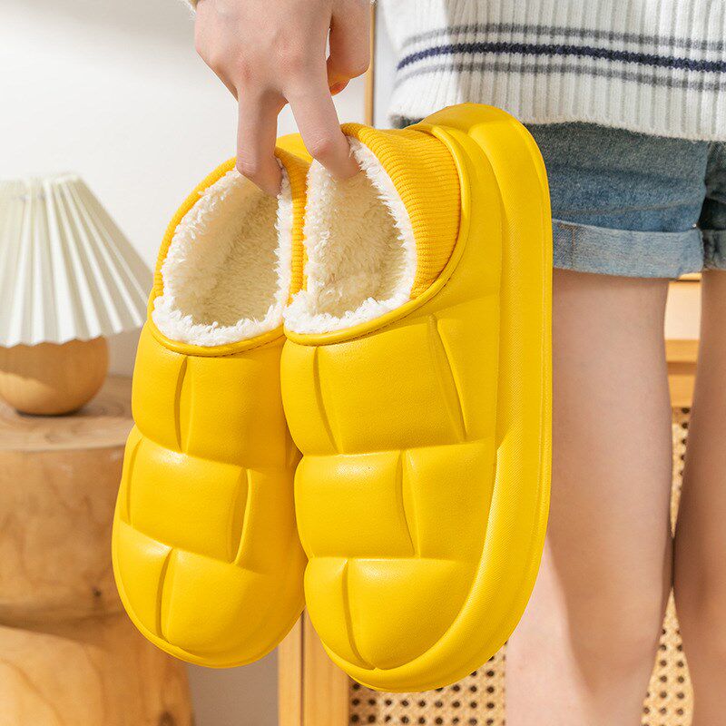 新款月子鞋夏季薄款孕妇产妇软底防滑透气春秋卡通包跟棉拖鞋女士