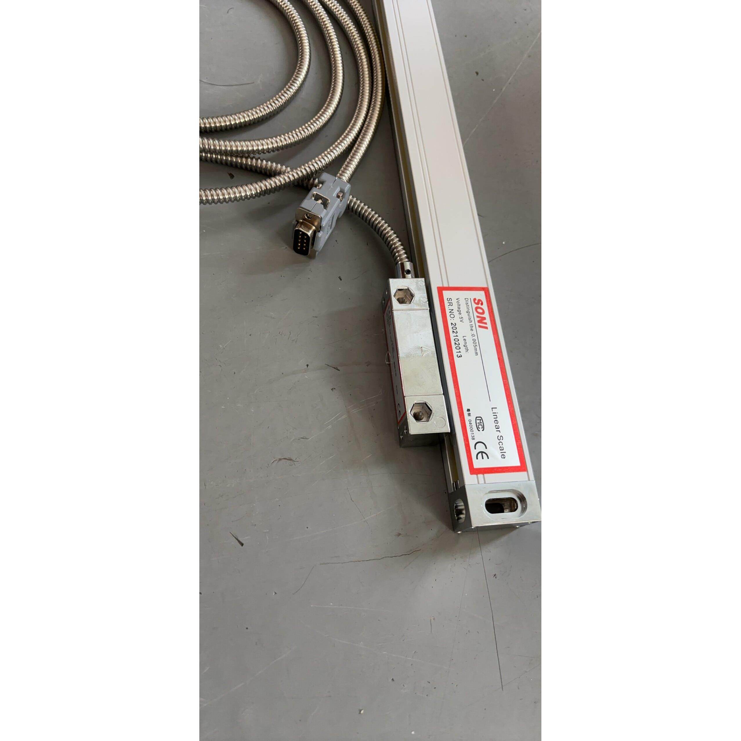 车床磨床铣床线切割机两条光栅尺一个显示器(配件齐全)